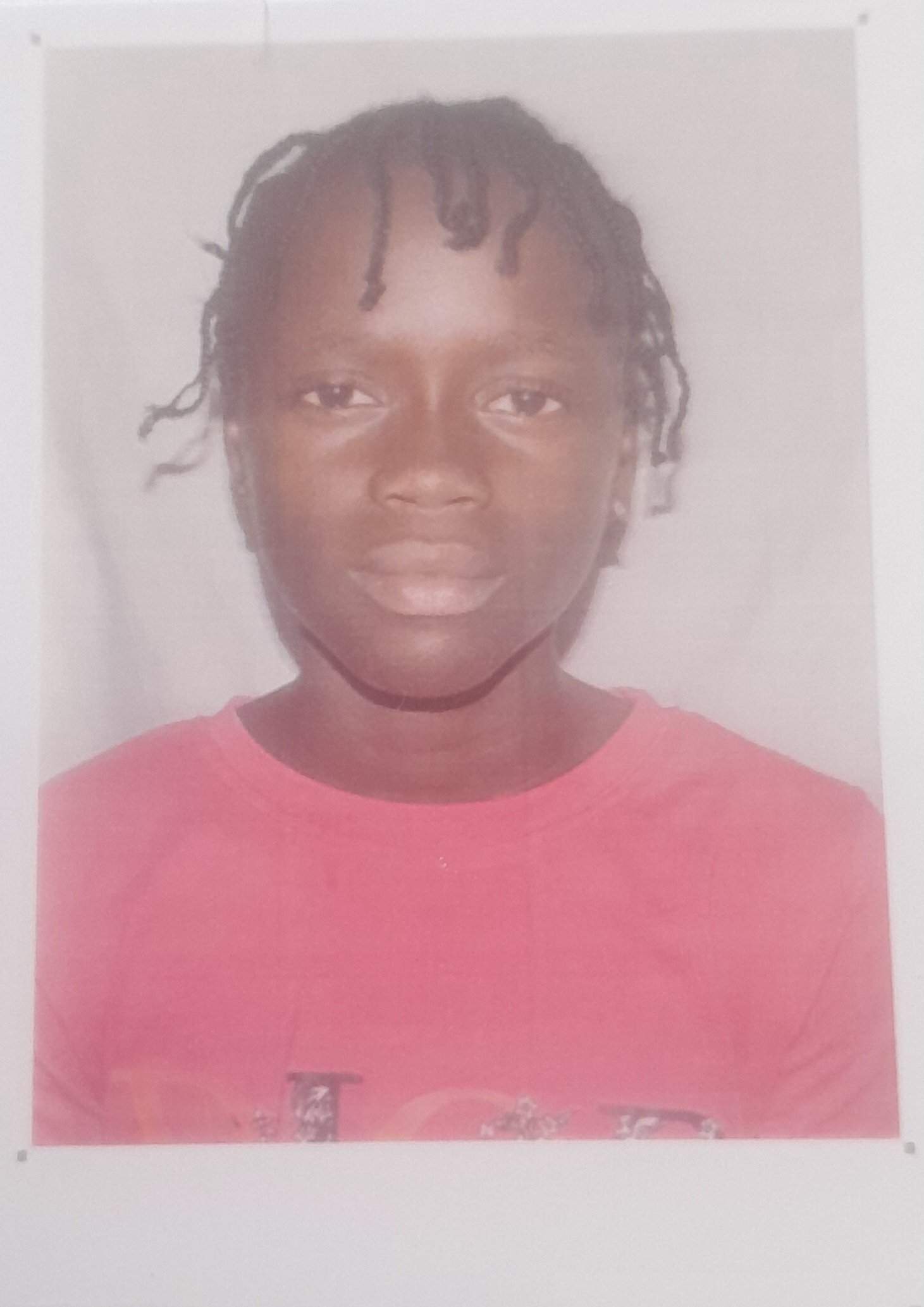 Niziana Acirilo Gomes