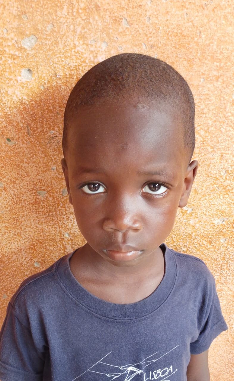 ALFA AMADU EMBAL&Oacute; SANI
