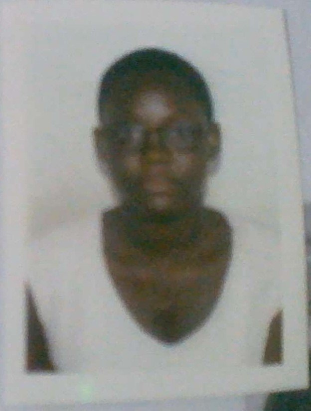 CEC&Iacute;LIA REIMUNDO CORREIA