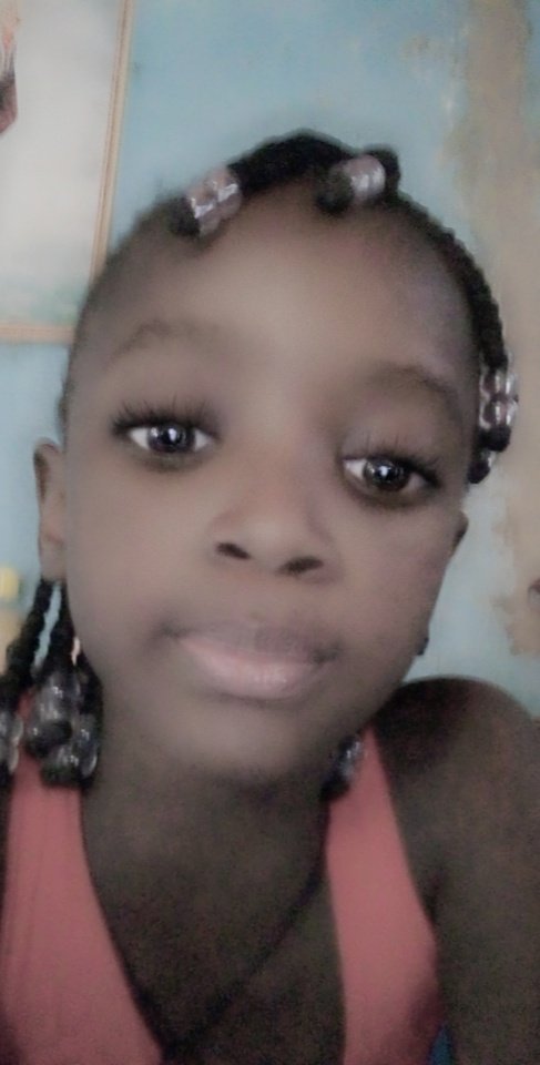 MARIA ISSIO GOMES