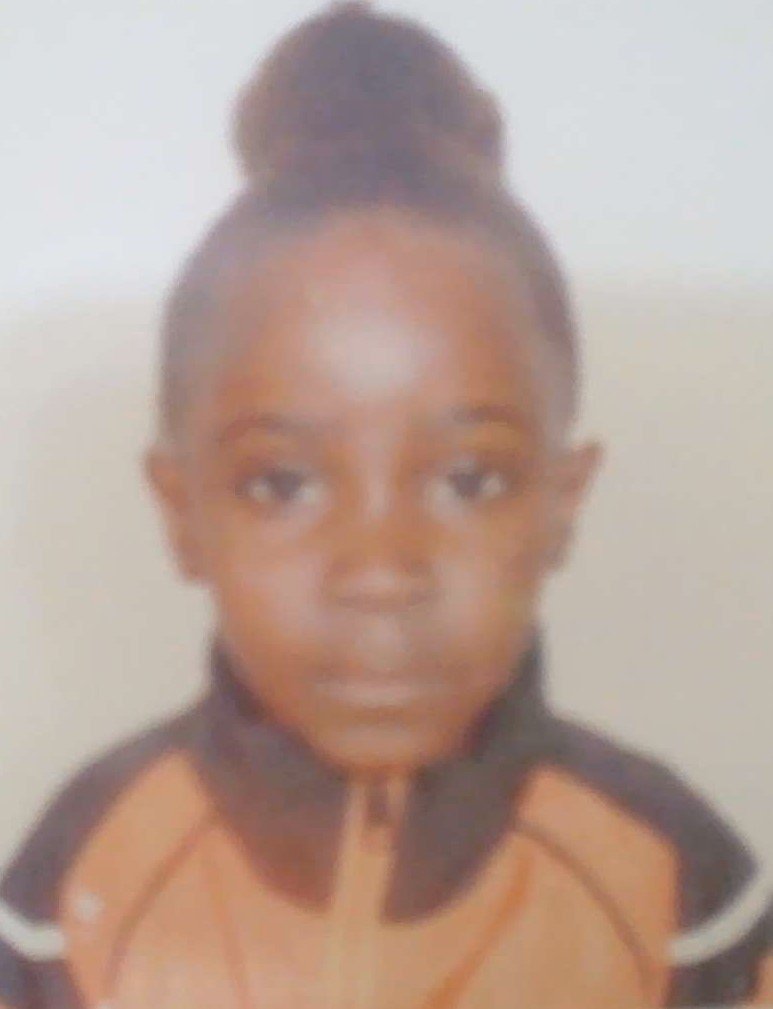 EMELY TIDA ENSA SAMB&Uacute;