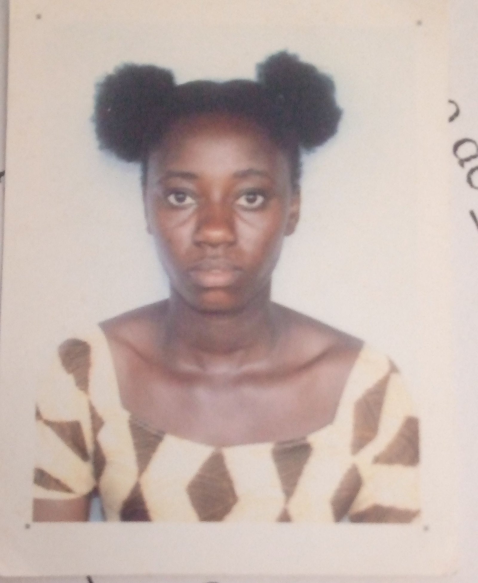 ELISA  CUBOS TCHONGO