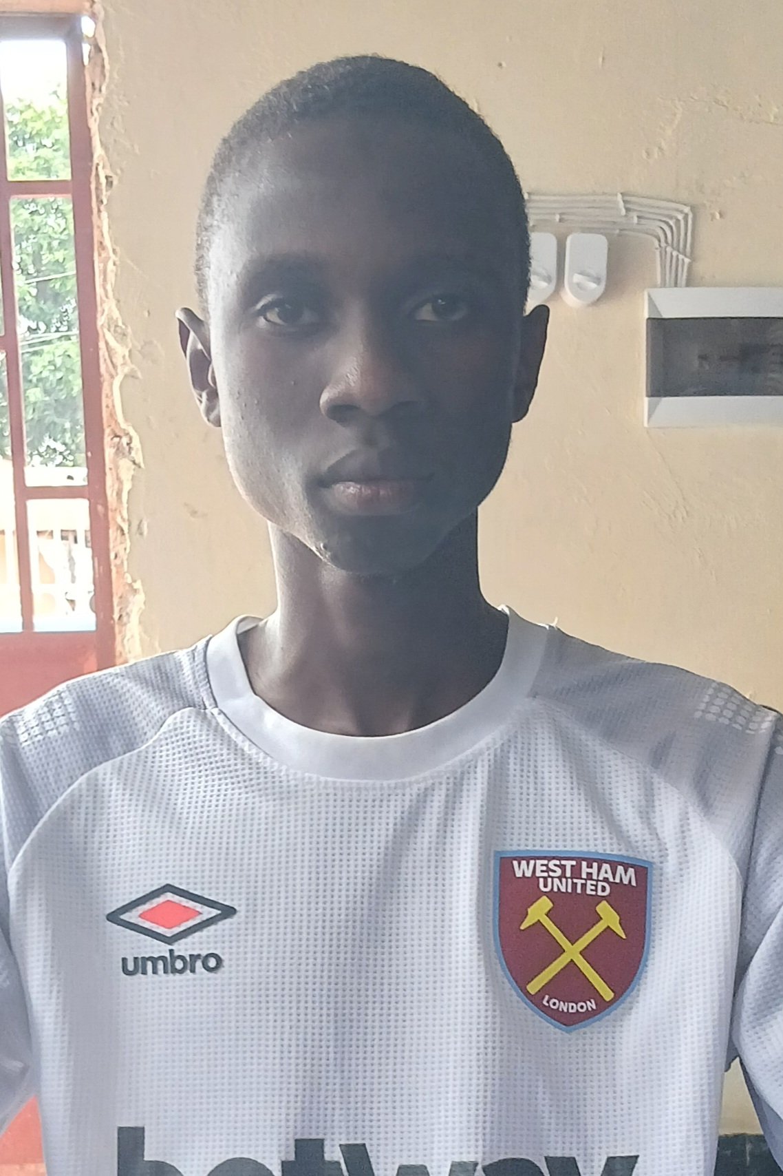 LASSANA SANH&Aacute;