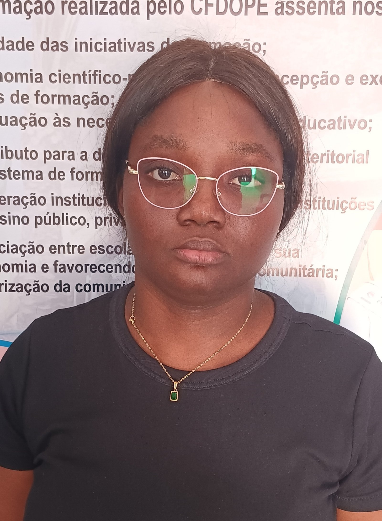 NINA VALENTIM CANDETE