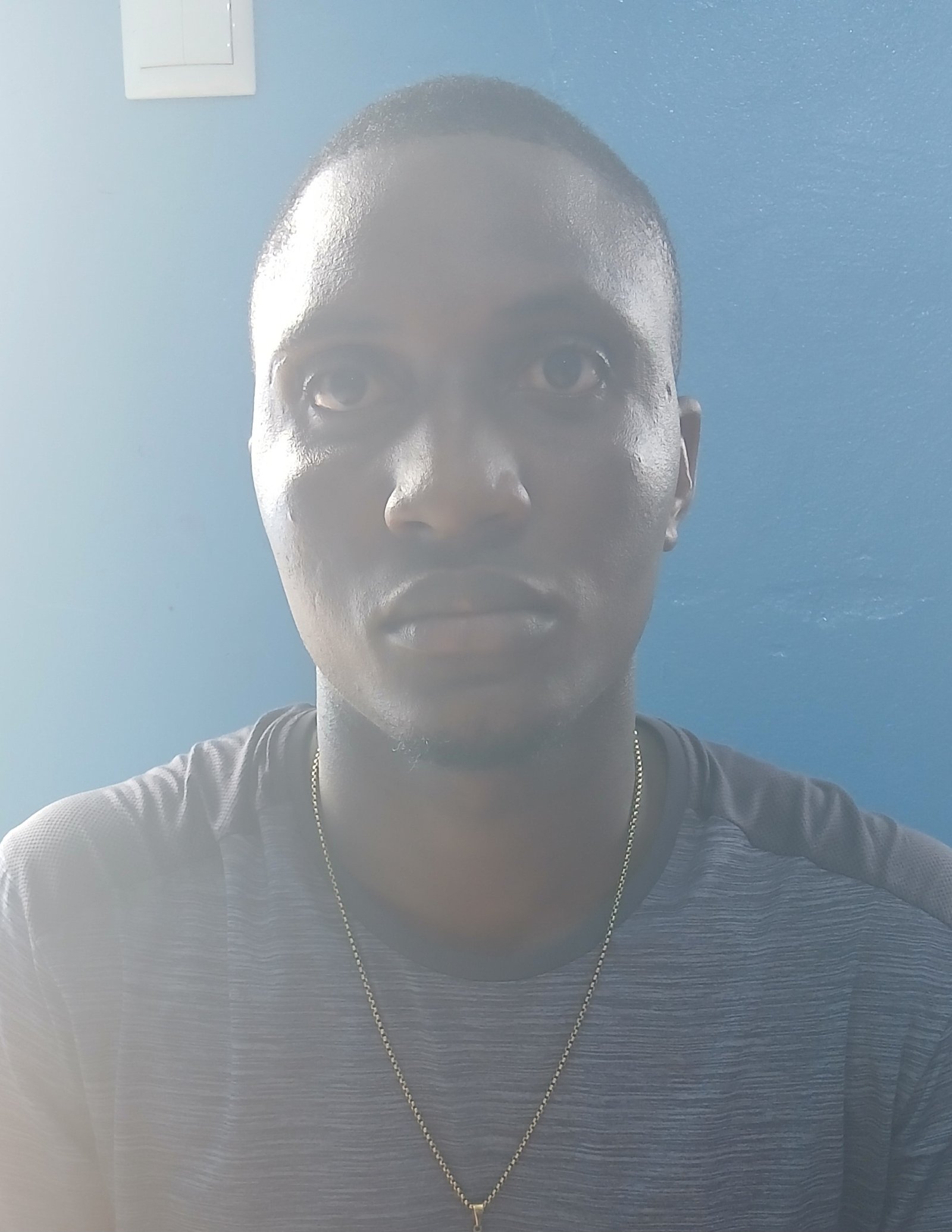 FRANCISCO BUOTA NA MADA