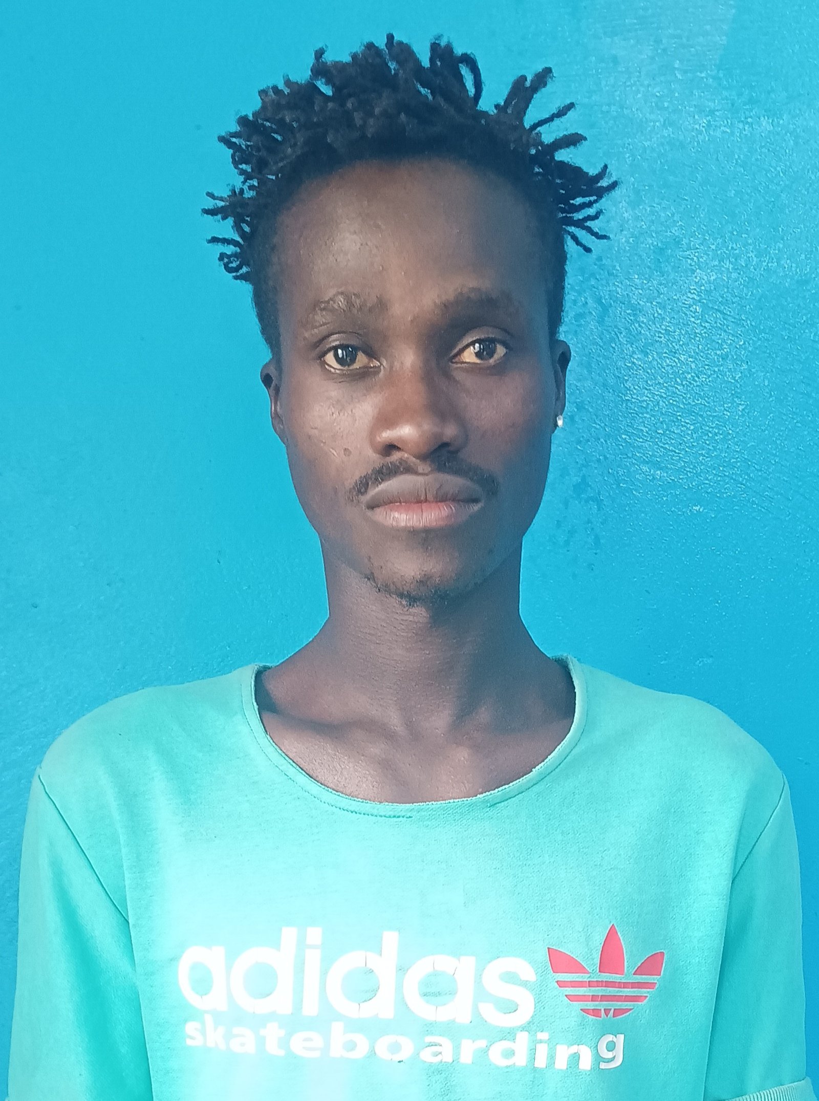 MAUR&Iacute;CIO MENDES