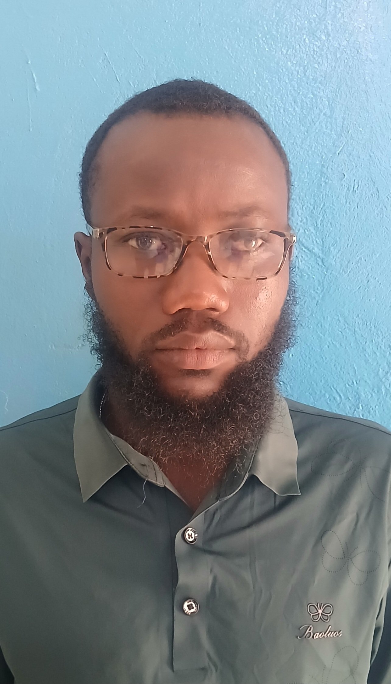 USSUMANE EMBAL&Oacute;