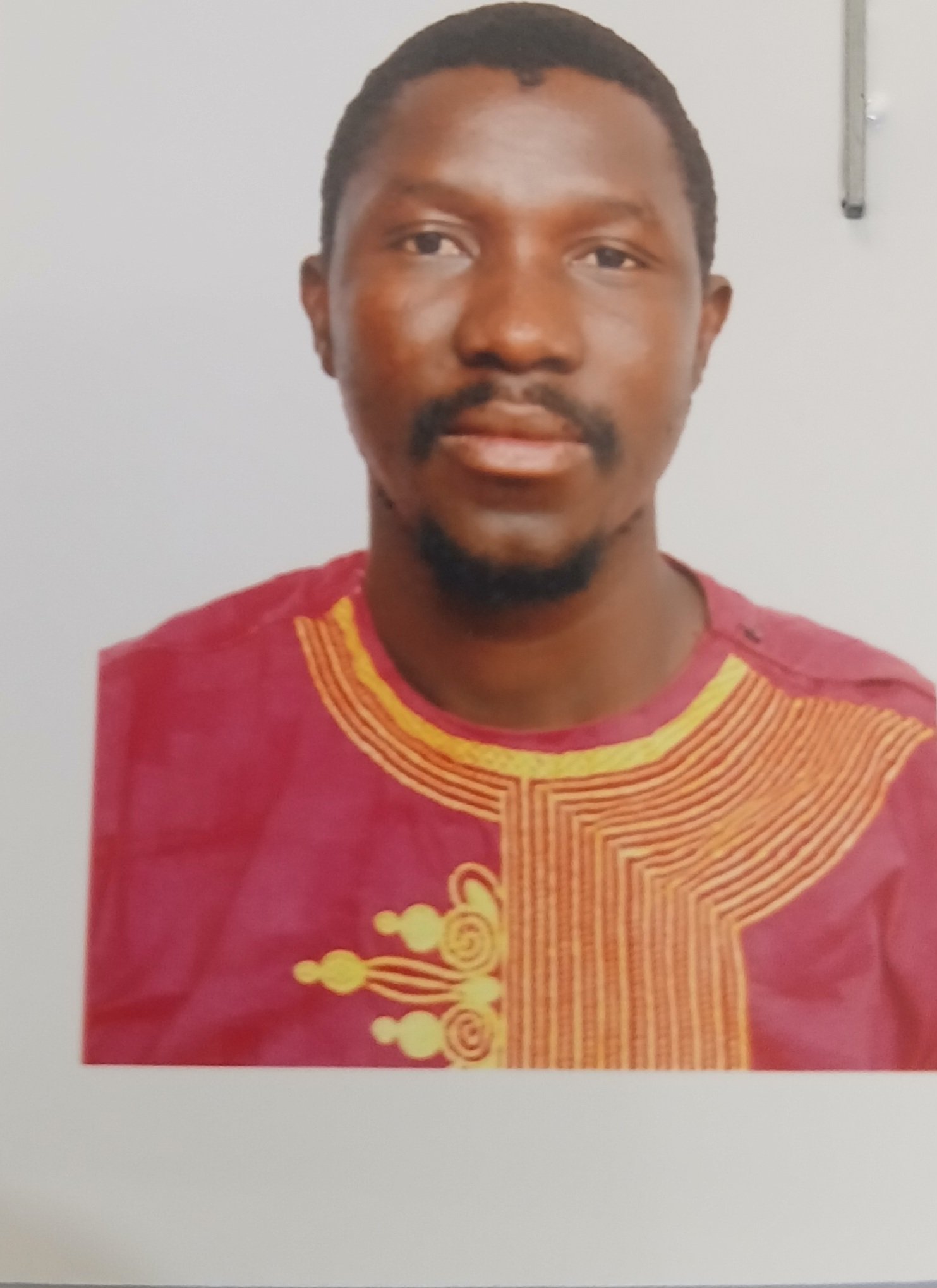 ROBERTO CUMB&Aacute;