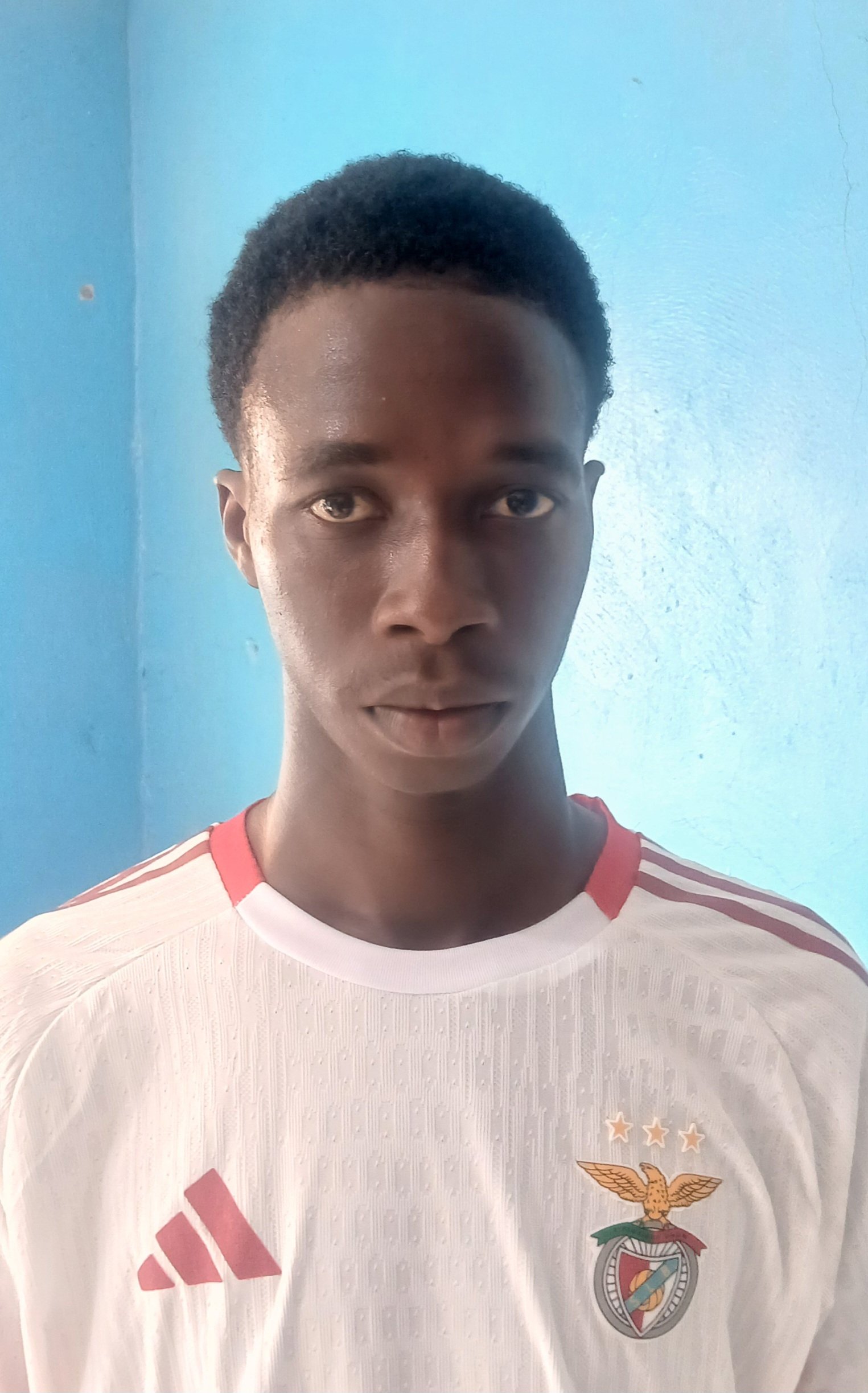 SALVADOR  TAMBA