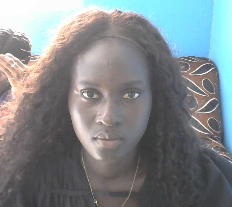 ELIZANDRA JORGE GOMES